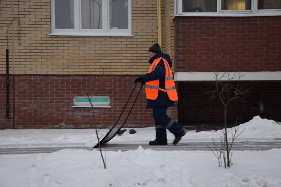 Объявлен конкурс «Лучший дворник Московского района г. Чебоксары»