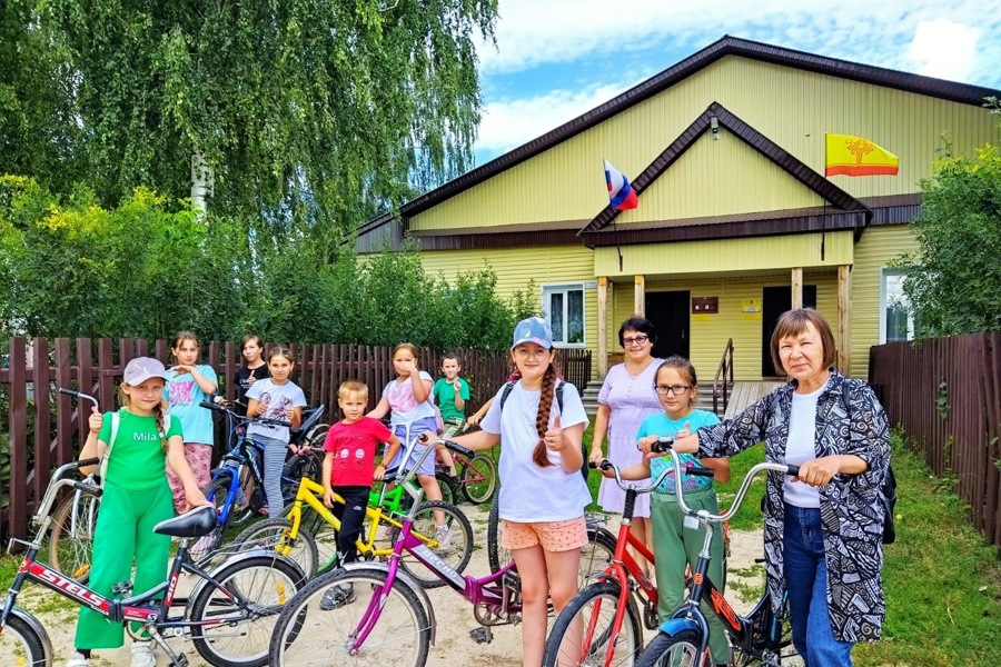 Экскурсию для детей в село Сойгино организовала заведующий Новоайбесинским СДК