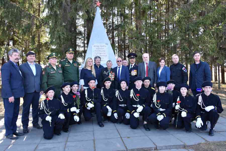 Награда нашла своего героя: ветерану вручили памятный знак «80 лет Битва за Кавказ»