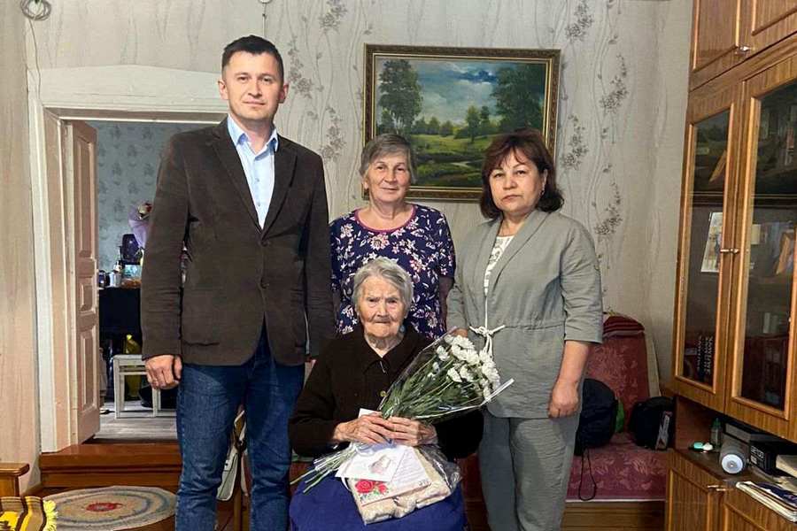 100-летний юбилей отметила жительница Чебоксарского муниципального округа