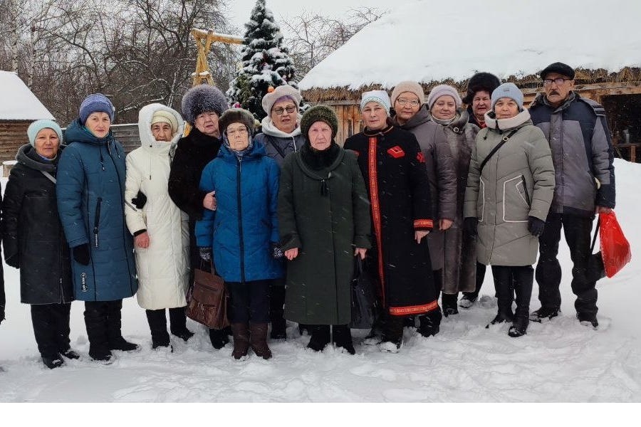 Пенсионеры Ядринского округа побывали на экскурсии в музее натурального хозяйства чувашского крестьянина XIX века