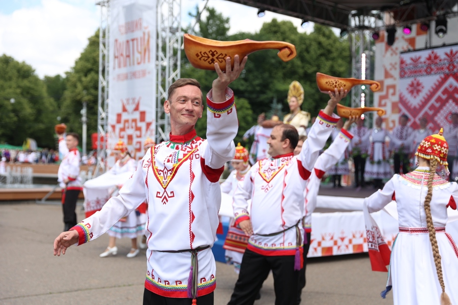 Сыры-мясо-молоко и полезные сладости привезут фермеры республики на Всечувашский Акатуй в Москве