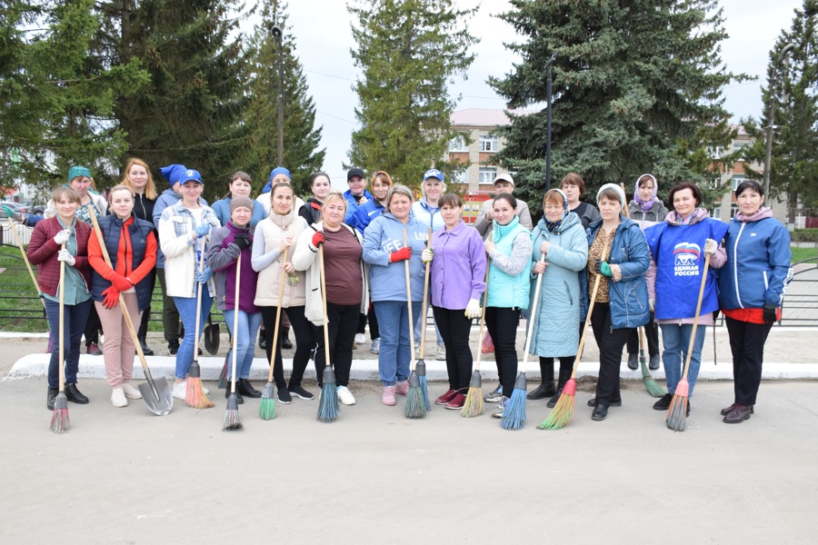 Сотрудники администрации муниципального округа присоединились к Всероссийскому экологическому субботнику