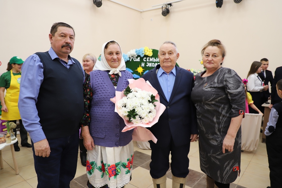 Супруги Кожевниковы: 60 лет идут рука об руку по дороге жизни