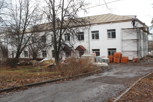 В Алатырской больнице продолжается капремонт инфекционного отделения