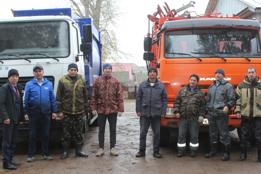 ООО «Водоканал»  пополнилось новой автомашиной МАЗ, предназначенной  для сбора и транспортировки ТБО