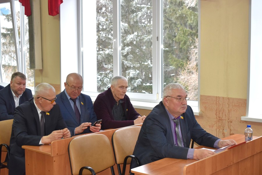 Состоялось двадцатое очередное Собрание депутатов Ядринского муниципального округа первого созыва.