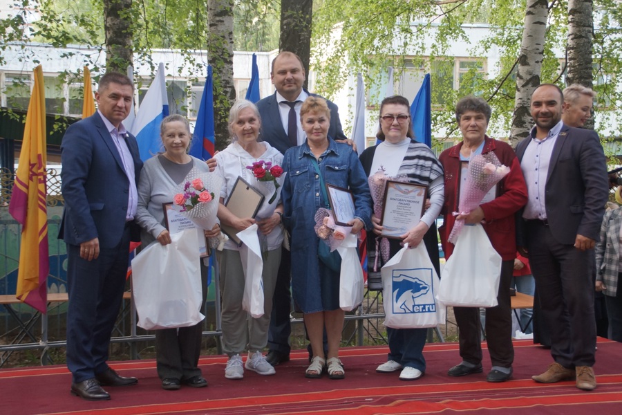 Праздник на Аллее искусств в Чебоксарах подарил горожанам добрую атмосферу Международного дня соседей