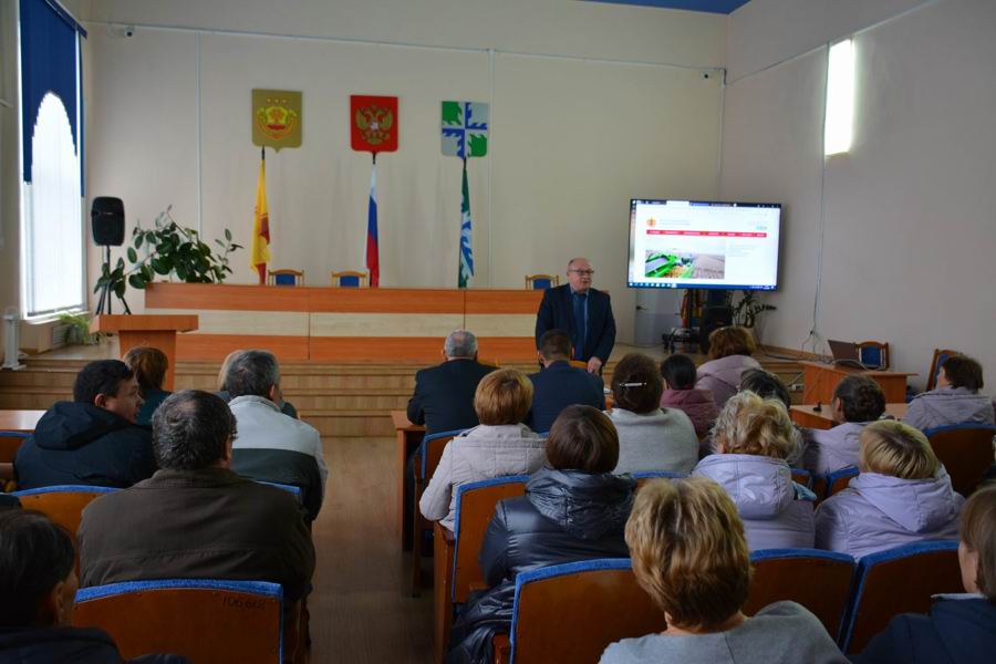 В ходе еженедельного совещания обсужден ряд важных вопросов