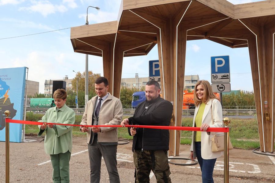 В Цивильске стартовал пробег электроавтомобилей