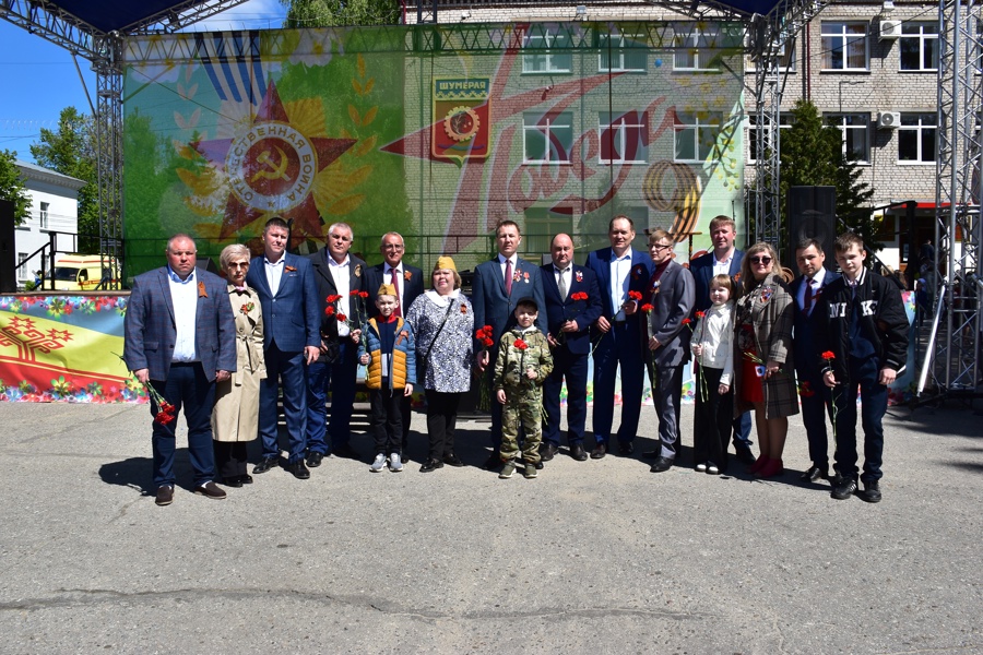 Администрация города Шумерля благодарит руководителей предприятий города и индивидуальных предпринимателей