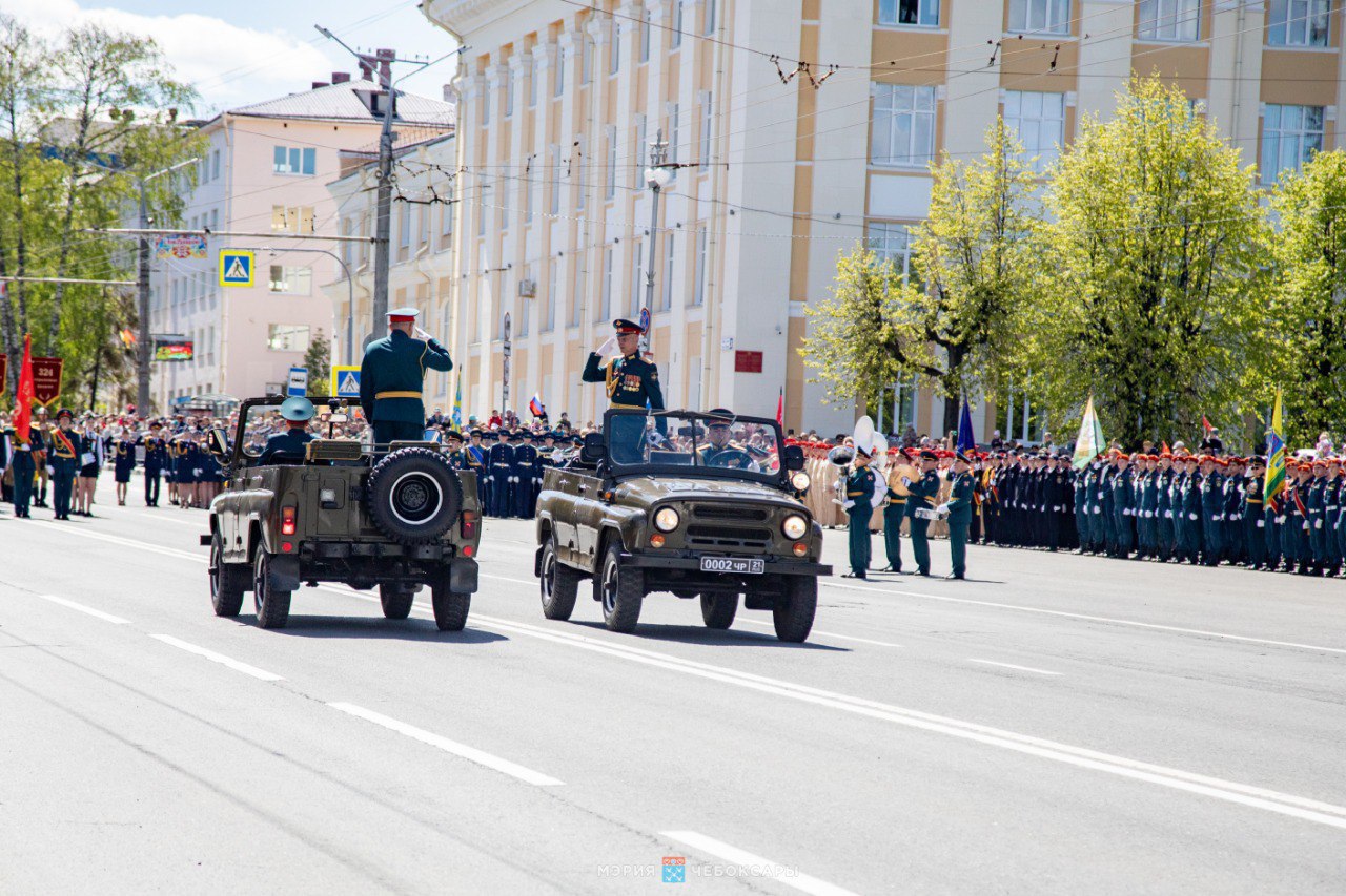 Ура Победе! В Чебоксарах отмечают 9 мая | г. Чебоксары Чувашской Республики