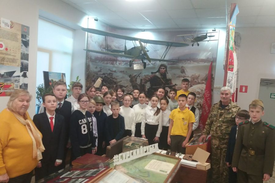 3 декабря в Шумерлинском историко-краеведческом музее был проведен «Урок мужества»,  посвященный памятной дате России — Дню неизвестного солдата.