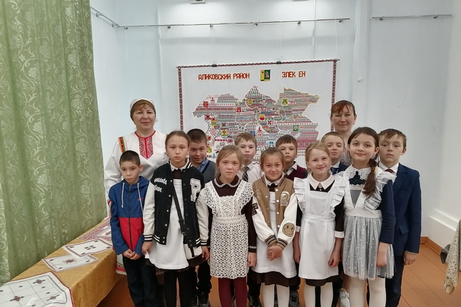 Учащиеся Таутовской школы посетили Аликовский музей