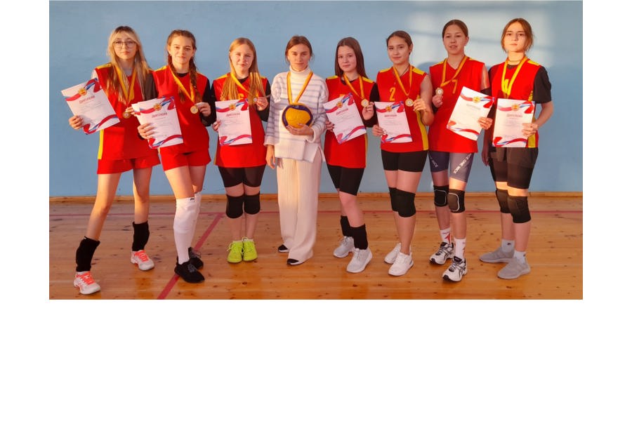 В спортзале Большеяльчикской СОШ состоялось первенство Яльчикского муниципального округа по волейболу среди девушек