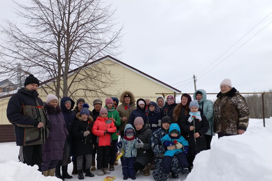 В День защитника Отечества в деревне Полайкасы почтили память павших воинов в годы Великой Отечественной войны