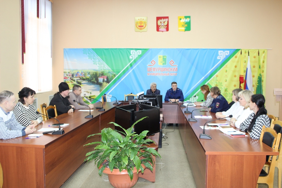 Заседание комиссии по делам несовершеннолетних и защите их прав администрации Шемуршинского муниципального округа