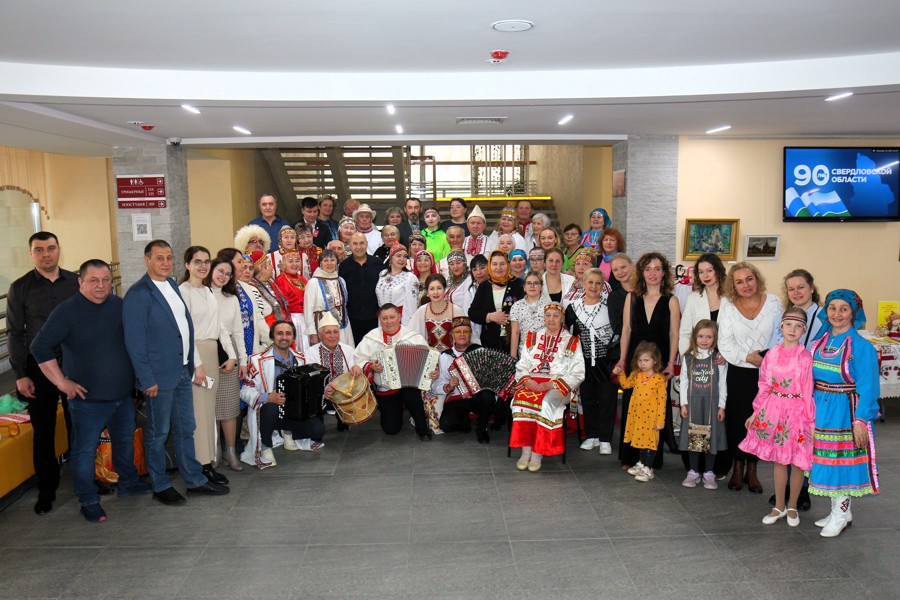Чувашский госансамбль песни и танца открыл большие гастроли концертом в Екатеринбурге