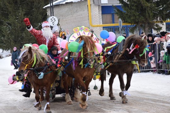 Песнями и танцами проводили зиму жители Красночетайского округа