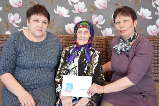 95-летний юбилей отметила труженица тыла, ветеран труда Мария Порфирьевна Хораськина