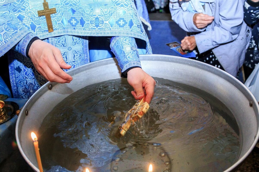 Праздничные богослужения в честь праздника Крещения Господня пройдут в храмах округа