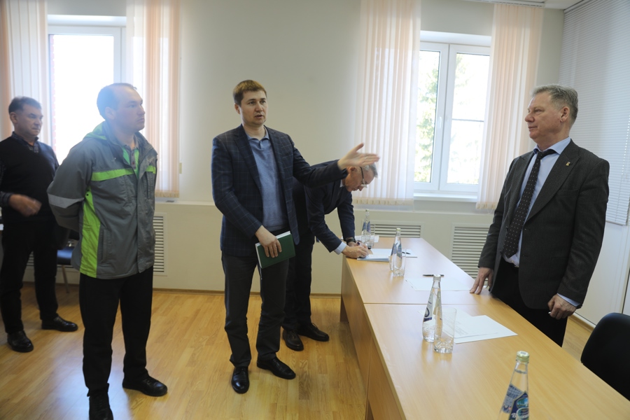 В рамках Единого информационного дня Евгений Кадышев встретился с коллективом ООО «Татнефть-АЗС Центр»