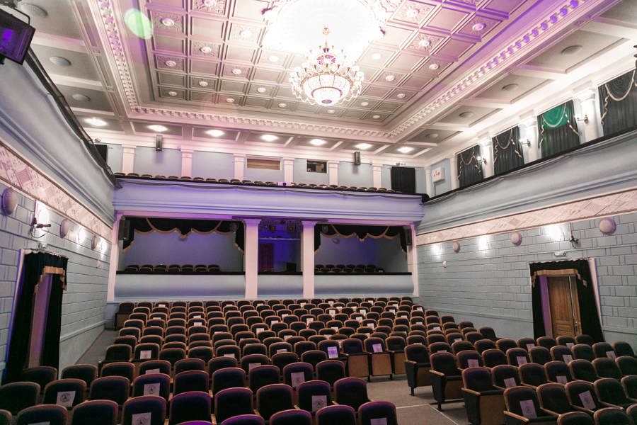 В Русский драматический театр поступило оборудование в рамках национального проекта «Культура»
