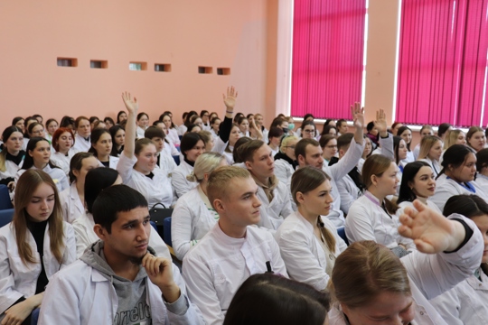 614 выпускников Чебоксарского медколледжа готовятся пополнить ряды работников среднего звена здравоохранения