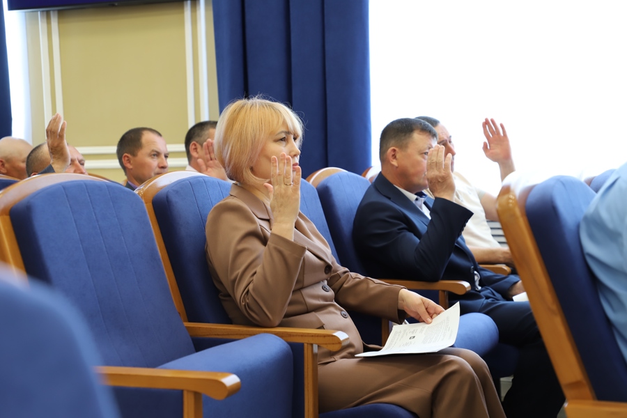 Состоялось очередное заседание Собрания депутатов Яльчикского муниципального округа