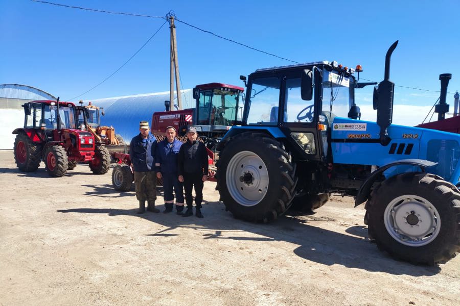 Хозяйства Цивильского муниципального округа продолжают обновлять машинно-тракторный парк