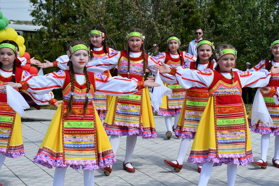 В Батыревском муниципальном округе дан старт благотворительной акции «Взрослые детям»