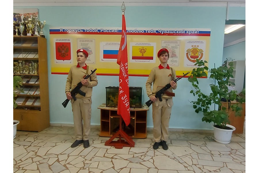 Акция «Часовой у Знамени Победы» продолжается