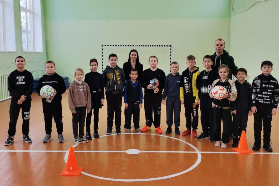 Комиссией по делам несовершеннолетних и защите их прав   организована спортивная эстафета в «Стемасская ООШ»