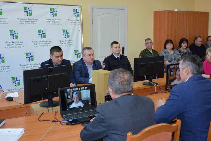 Надежда Никандрова провела совещание с руководителями предприятий и организаций, служб округа