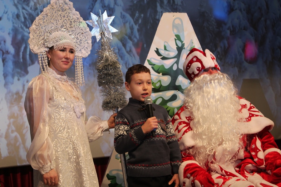 Состоялась благотворительная Рождественская ёлка главы Урмарского муниципального округа