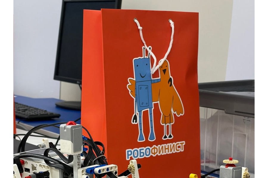 В Чувашии прошел региональный робототехнический фестиваль: отборочный этап «РобоФинист 2024» и «ВРО»