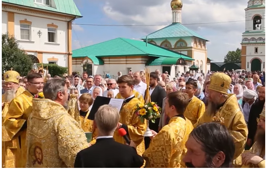 В Чебоксарах открыли памятник митрополиту Варнаве